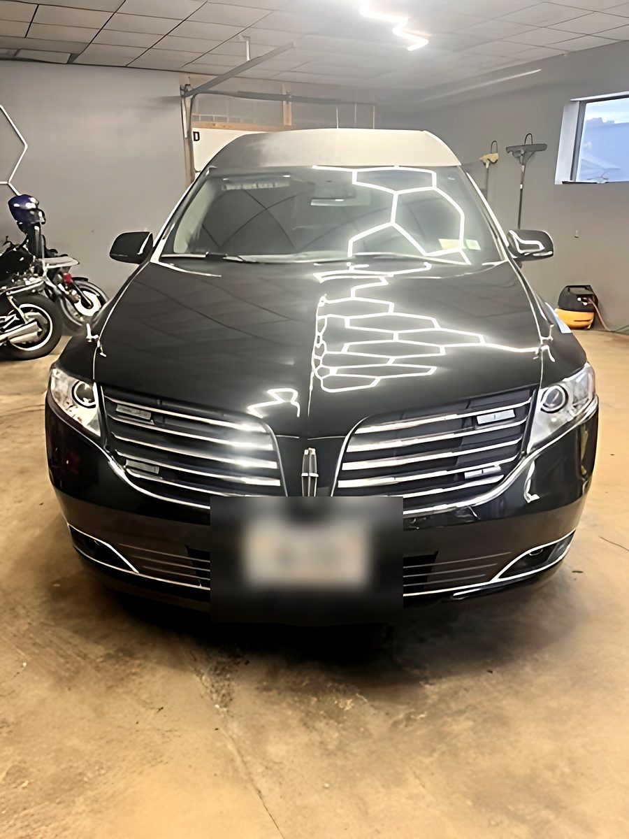 Black Lincoln after a detail