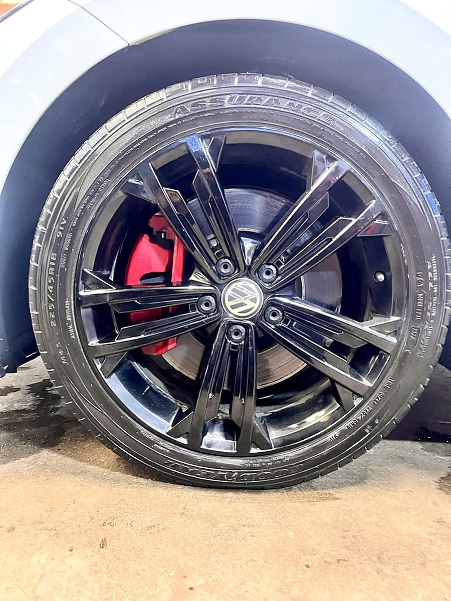 Detailed wheel and tire
