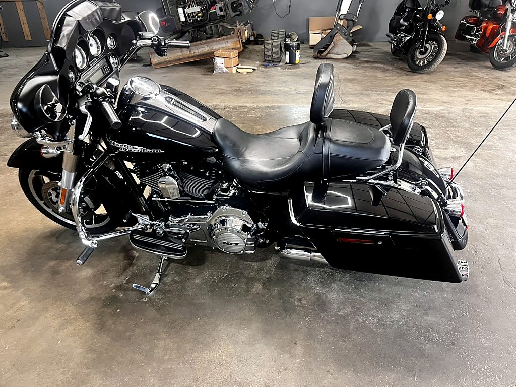 Ceramic-coated black Harley-Davidson Street Glide