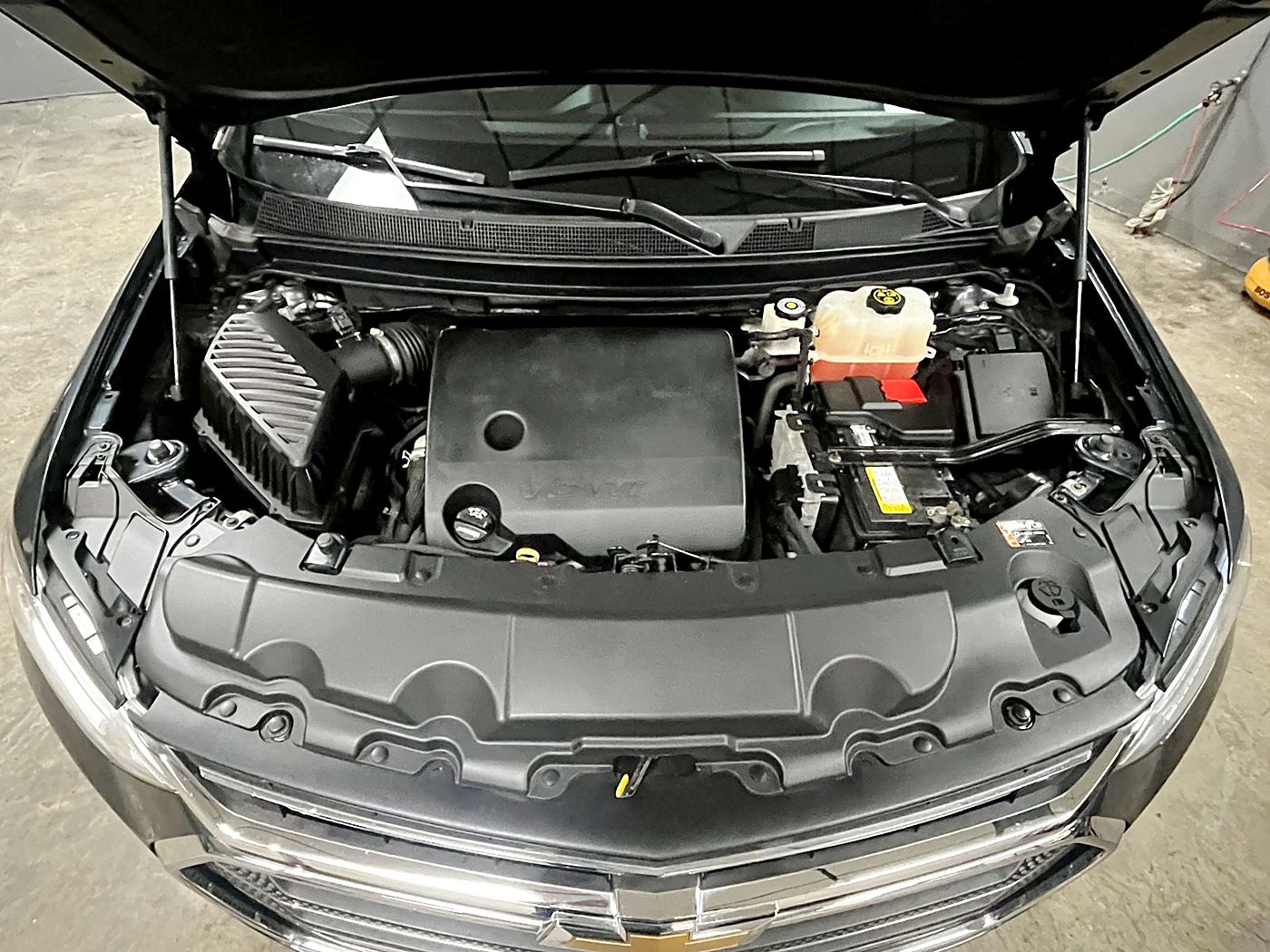 Engine bay service